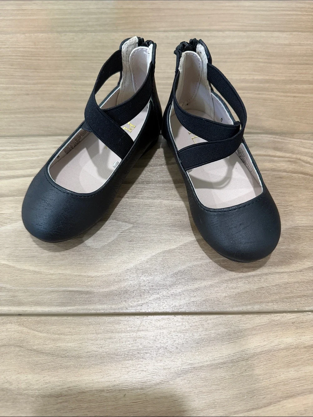 Girls Black Cross-Strap Ballet Flats